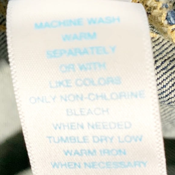 The Children’s Place Color Distressed Jean Jacket Faux Buttons Really Snaps - Picture 10 of 10